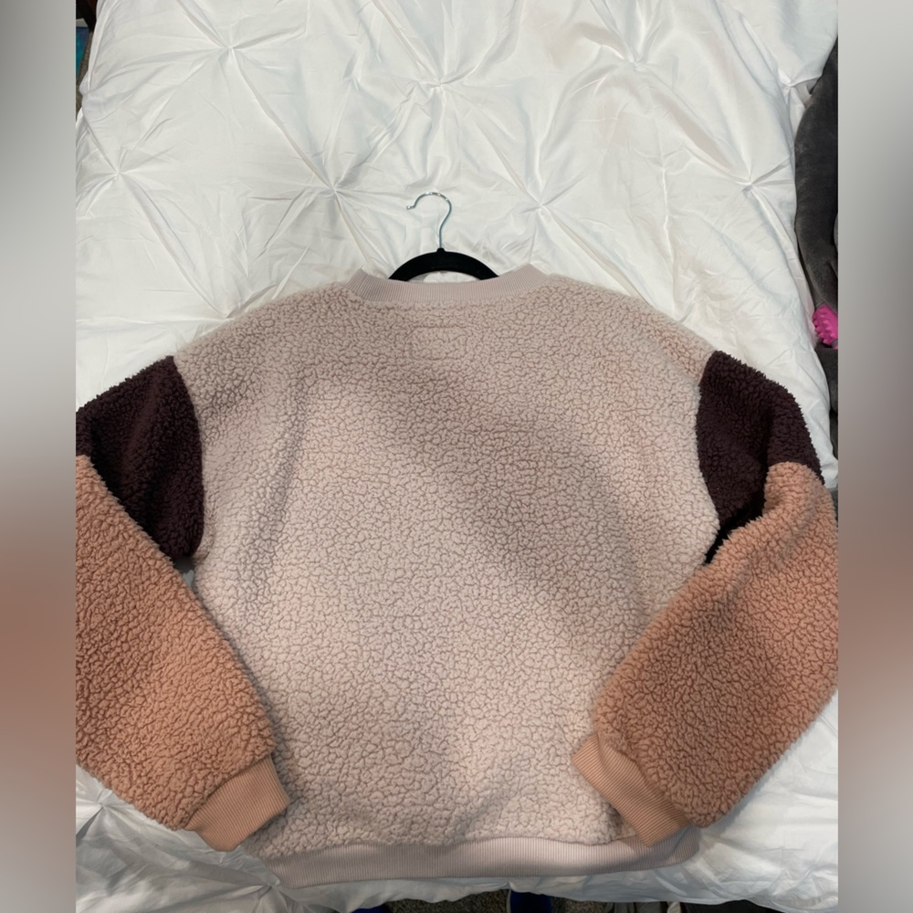 size small sweatshirt